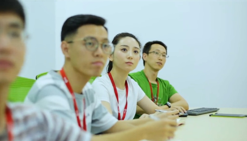 公司校招活動(dòng)人物采訪視頻拍攝